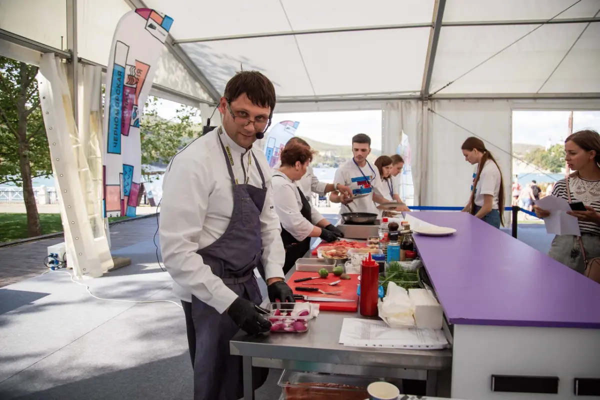 Аренда шатров на мероприятие